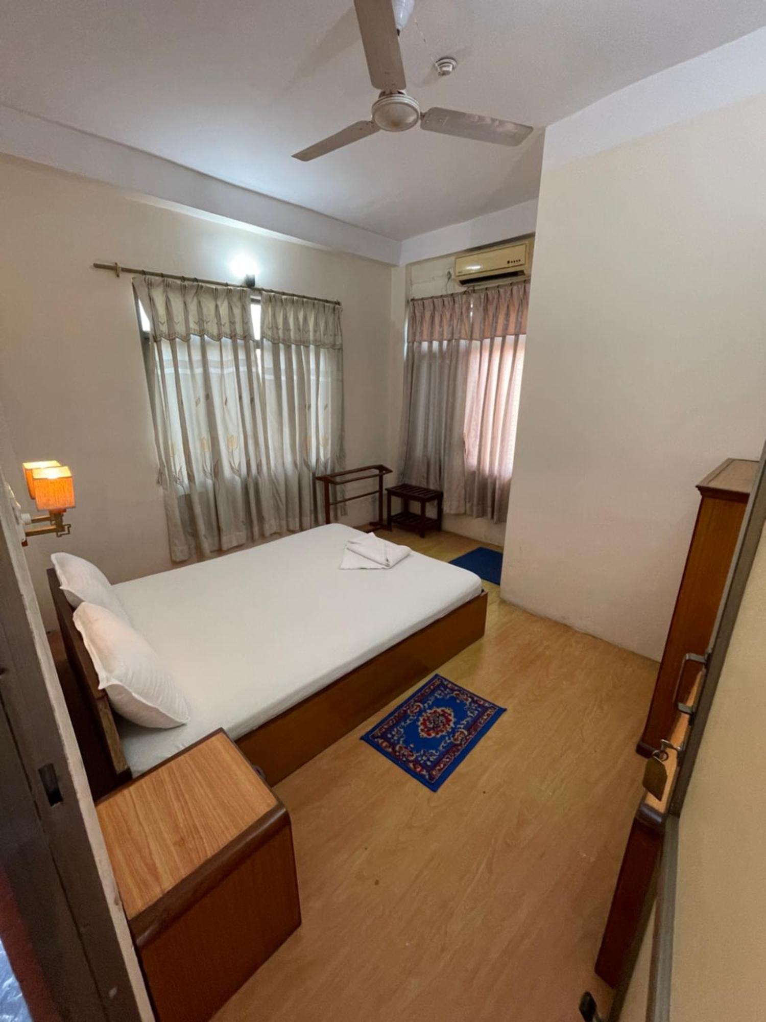 New Buddha Bhoomi Guest House 拉明德 外观 照片